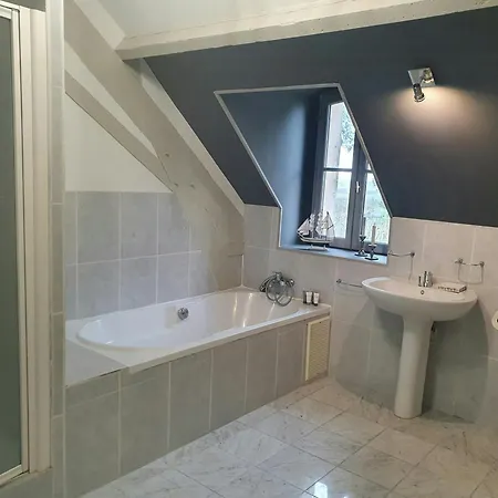 펜션 19th Century Manor House In Charente Maritime