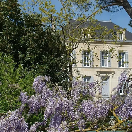 펜션 19th Century Manor House In Charente Maritime Epargnes