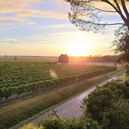 19th Century Manor House In Charente Maritime Hébergement de vacances *