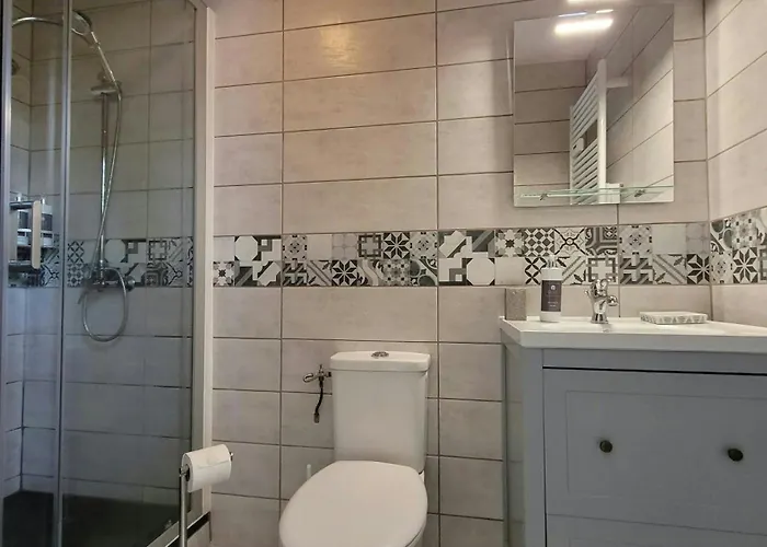 19th Century Manor House In Charente Maritime Epargnes