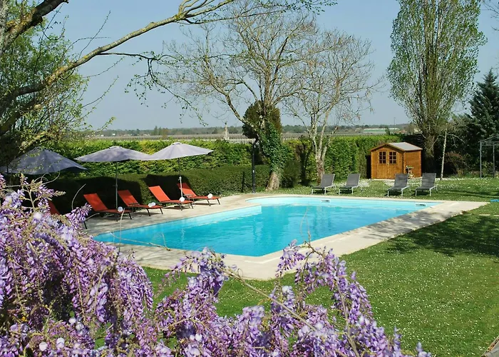 19th Century Manor House In Charente Maritime Сasa de vacaciones